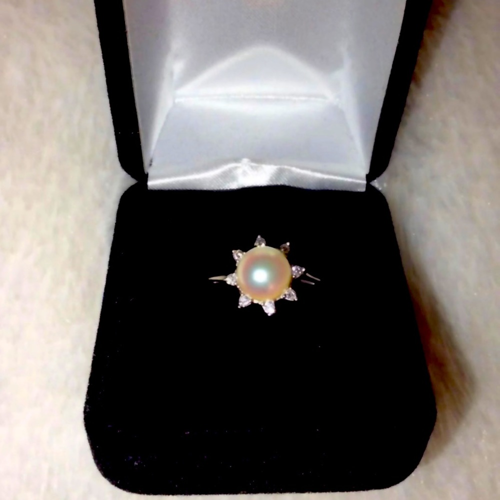 14k RETIRED POPPY FINCH AKOYA PEARL AND DIAMOND RING 💕